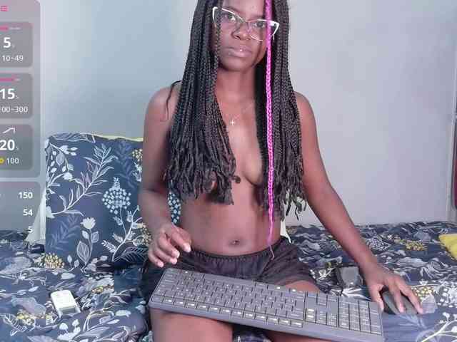 cutielittleebonyy cutielittleebonyy