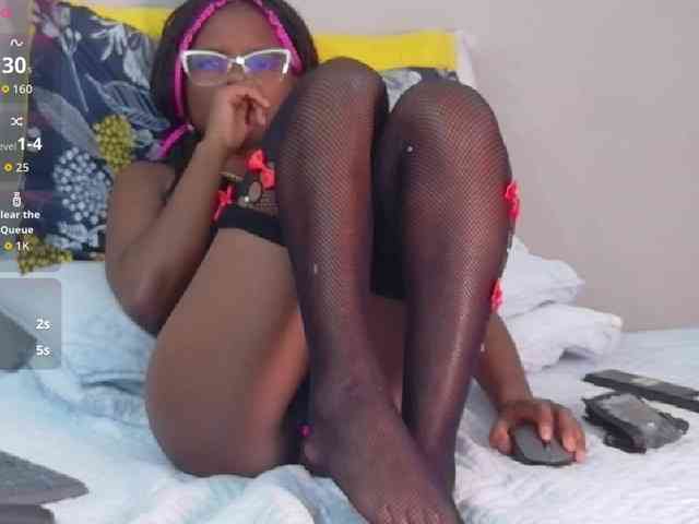 cutielittleebonyy webcam