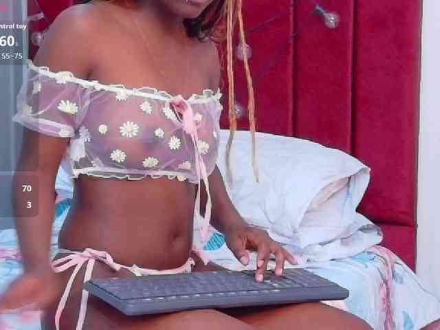 cutielittleebonyy webcam