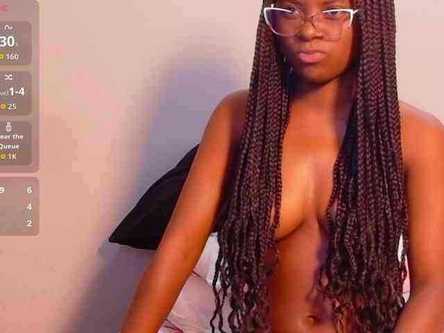 cutielittleebonyy cutielittleebonyy