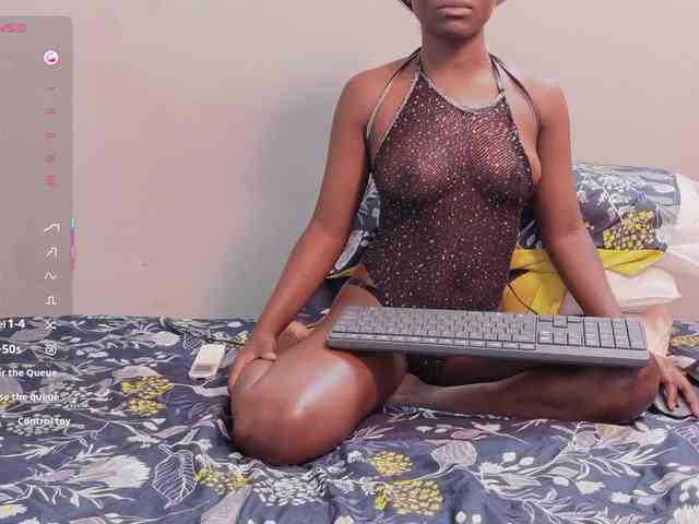 cutielittleebonyy webcam