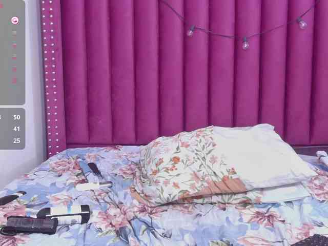 cutielittleebonyy webcam