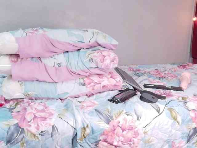 cutielittleebonyy webcam