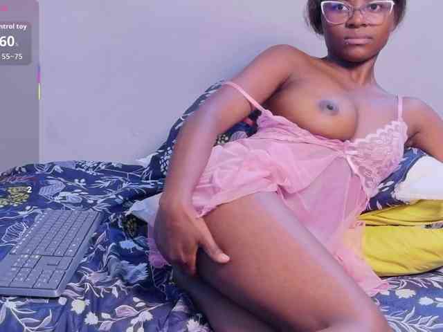 cutielittleebonyy webcam