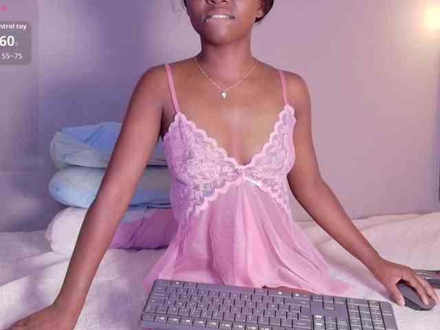 cutielittleebonyy webcam