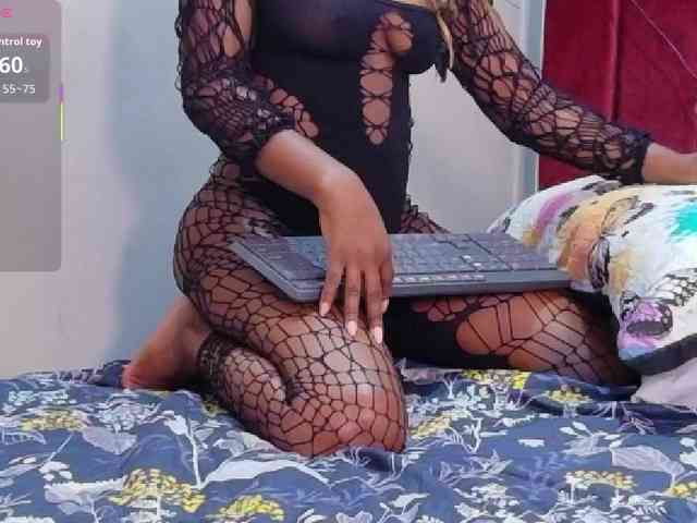 cutielittleebonyy webcam