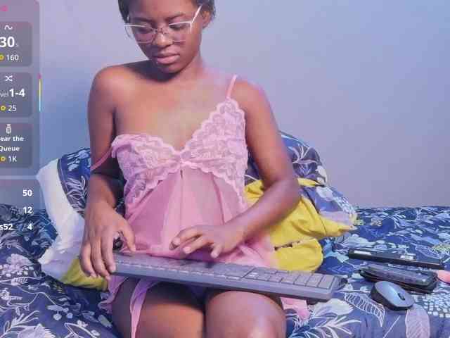 cutielittleebonyy webcam