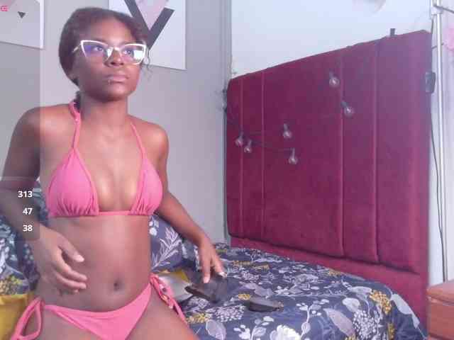 cutielittleebonyy webcam