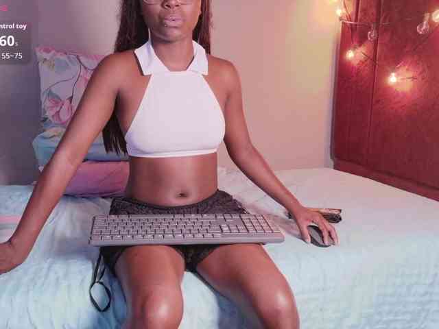 cutielittleebonyy webcam