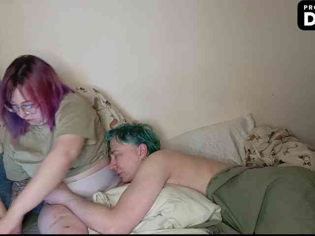 toxic-and-stuffy webcam