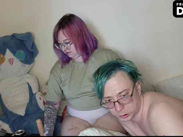 toxic-and-stuffy webcam