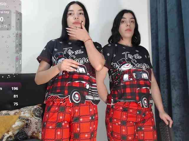 VenusMiloNaylaNova webcam