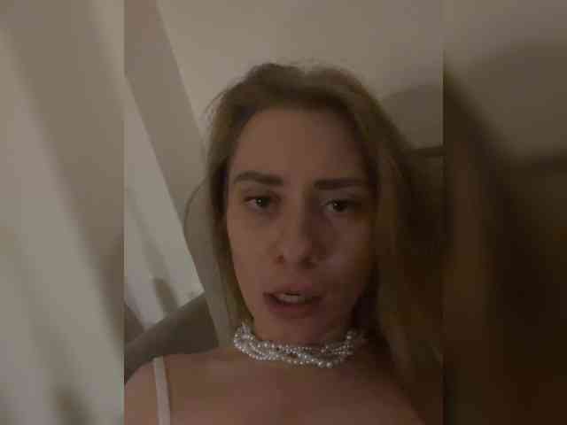 Rarniy-Aitem Live Webcam on BongaCams