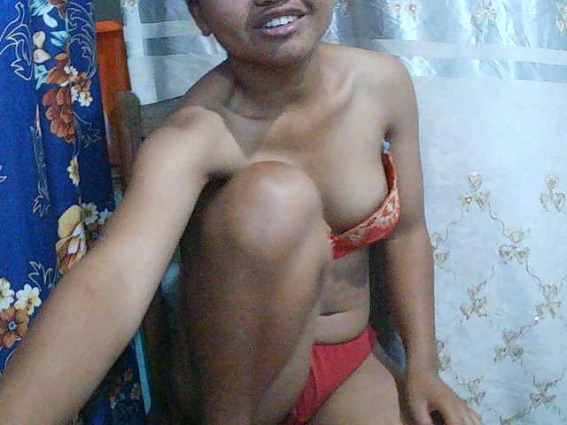 Eva-011's BongaCams show and profile