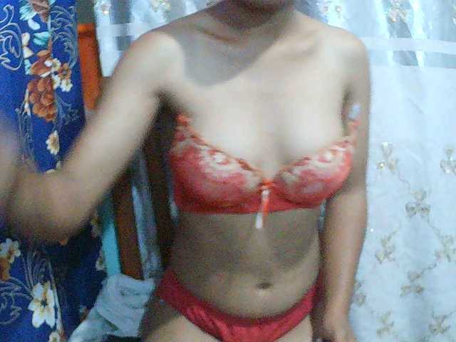 Eva-011's BongaCams show and profile