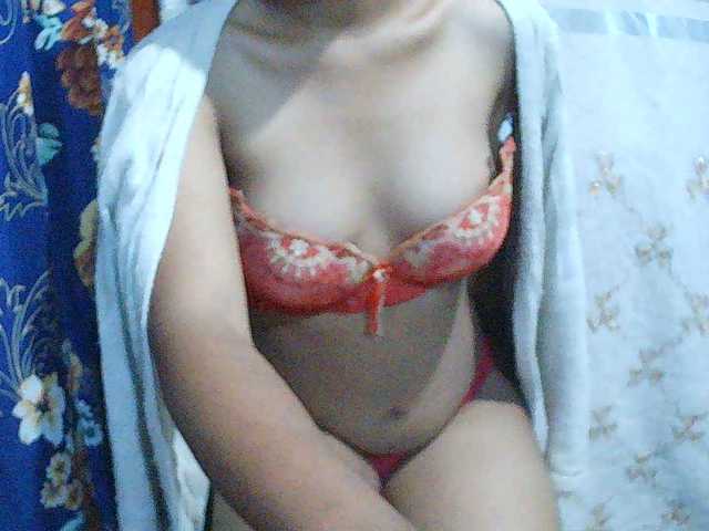 Eva-011's BongaCams show and profile