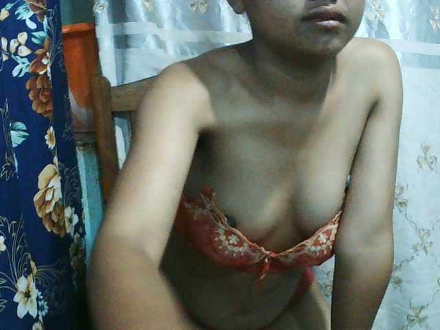 Eva-011's BongaCams show and profile