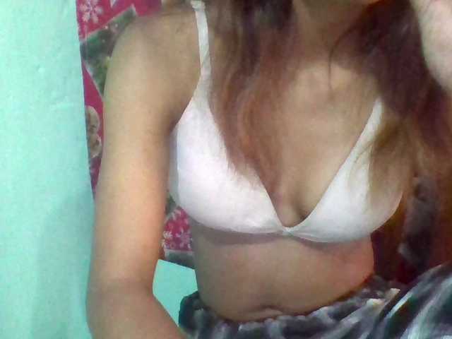 Eva-011's BongaCams show and profile