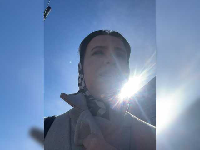 EvaRoughe's BongaCams show and profile