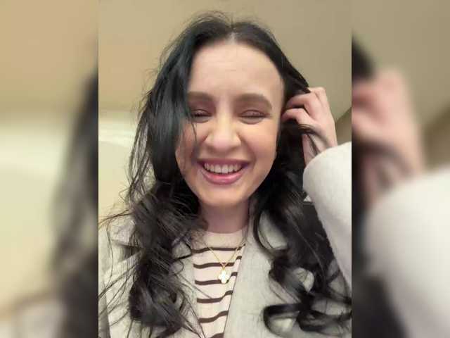 go to chat with EvaRoughe