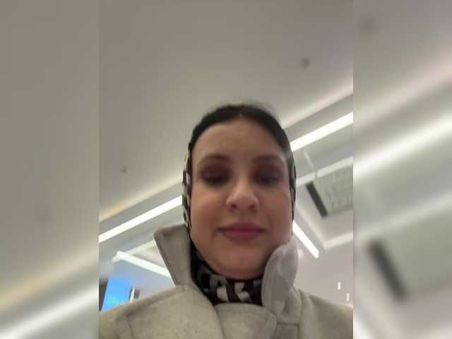 EvaRoughe's BongaCams show and profile