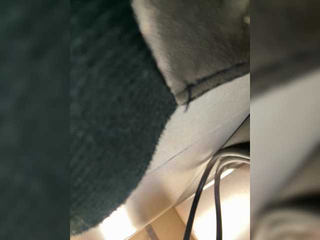 Live with EvaRoughe on FliCam