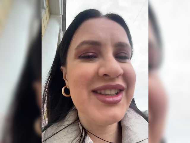 EvaRoughe's BongaCams show and profile