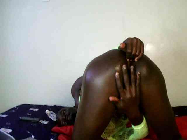 blackLewis Live Webcam on {site_name}