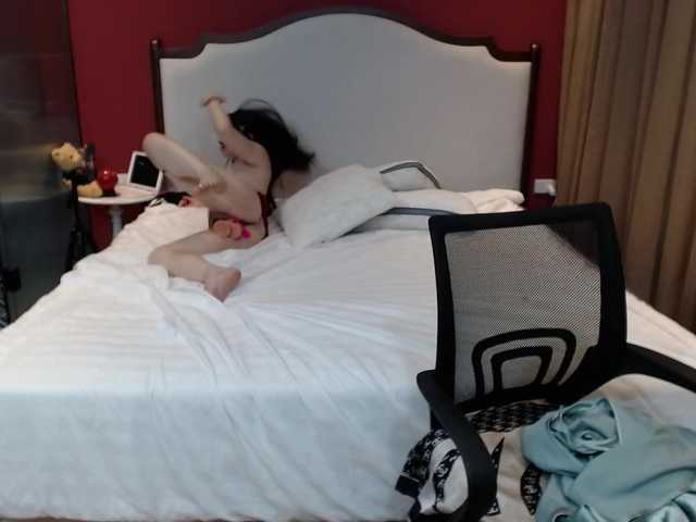 Bonnie-1's BongaCams show and profile