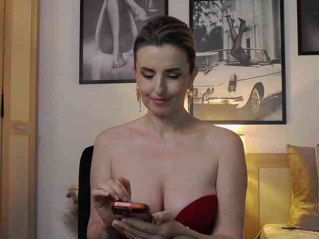 RheaAndersonn webcam