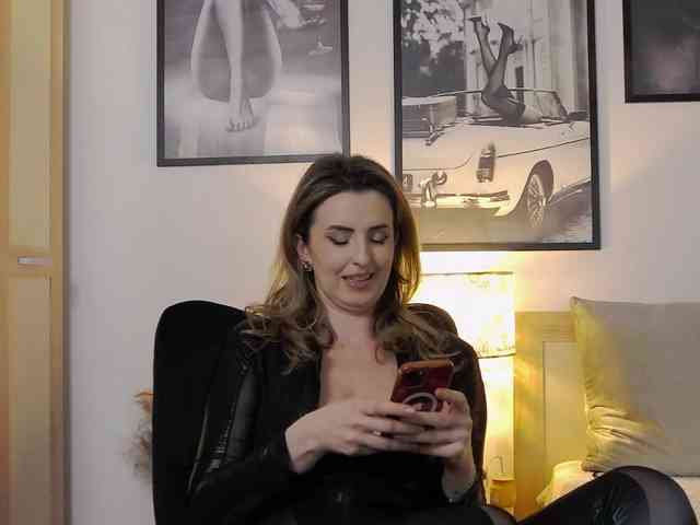 RheaAndersonn webcam