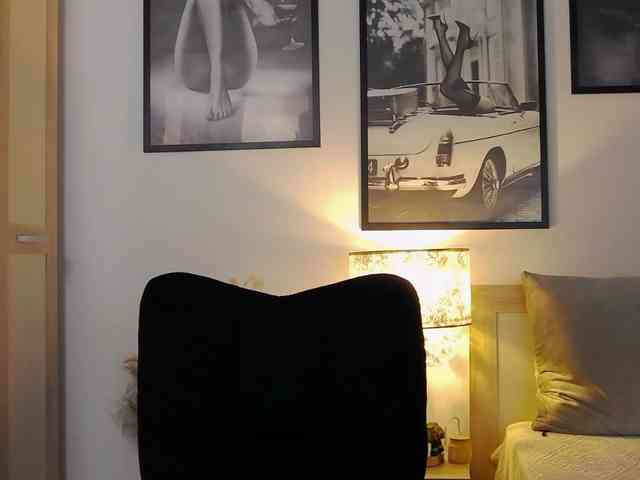 RheaAndersonn webcam