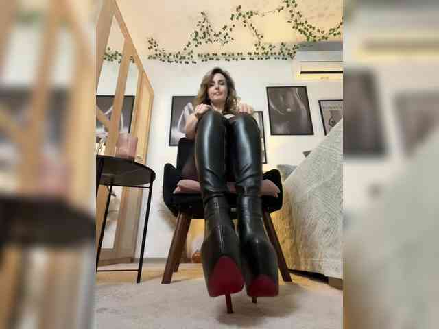 RheaAndersonn webcam