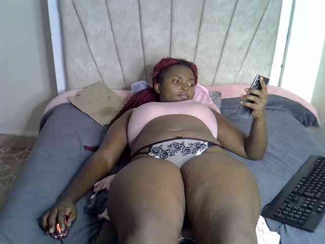 Sexxyebony254 webcam