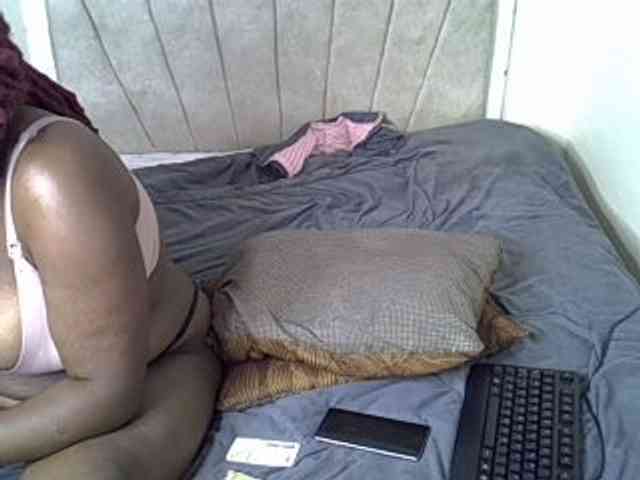 Sexxyebony254 webcam