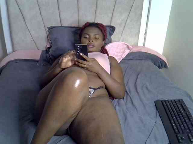 Sexxyebony254 webcam