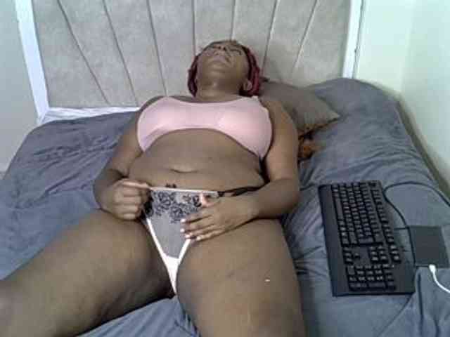 Sexxyebony254 webcam