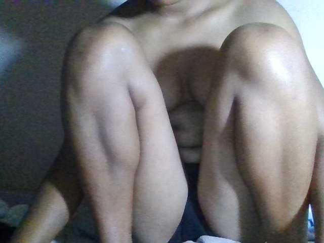 Rosah's BongaCams show and profile