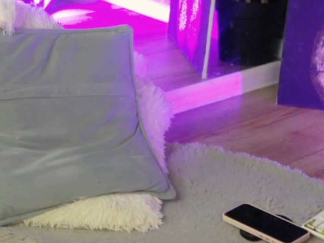 AmisRayy's BongaCams show and profile