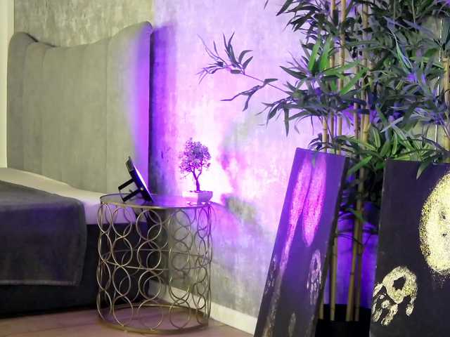 AmisRayy's BongaCams show and profile