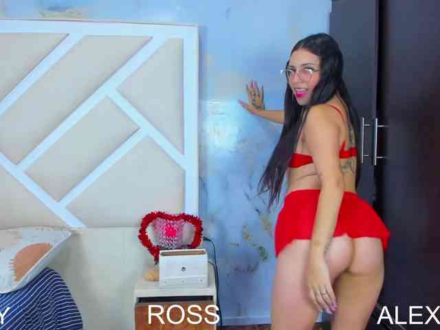 Three-DirtyAngels webcam