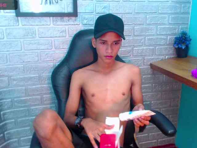 DanteMoreau DanteMoreau