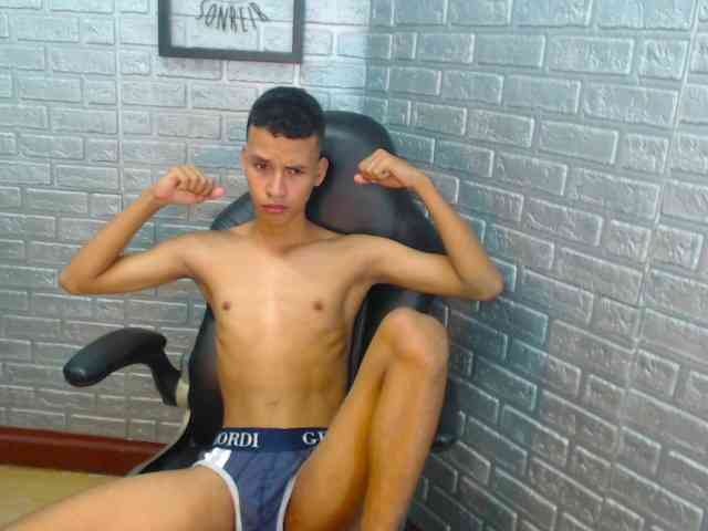 DanteMoreau DanteMoreau