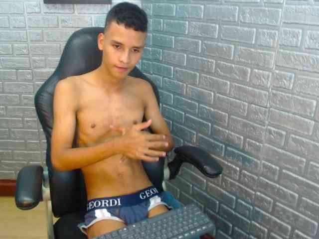 DanteMoreau DanteMoreau