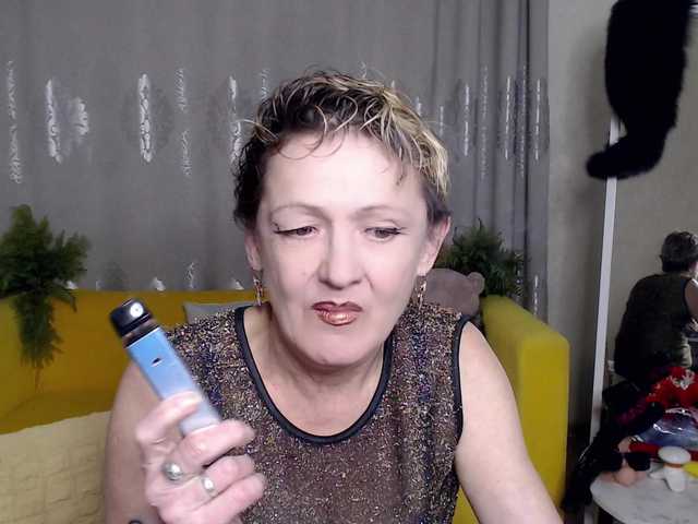 your-fox-69 webcam bongacams model stream image