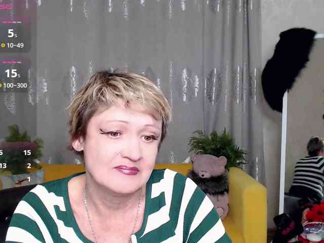 your-fox-69 Live Webcam on BongaCams