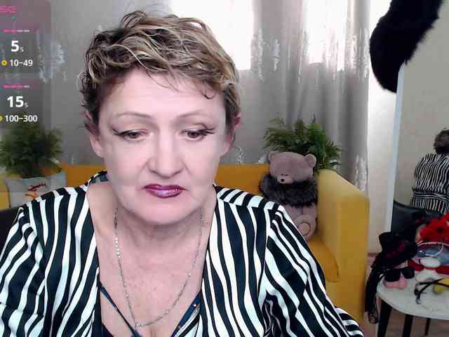 your-fox-69 Live Webcam on BongaCams