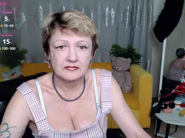 your-fox-69 webcam