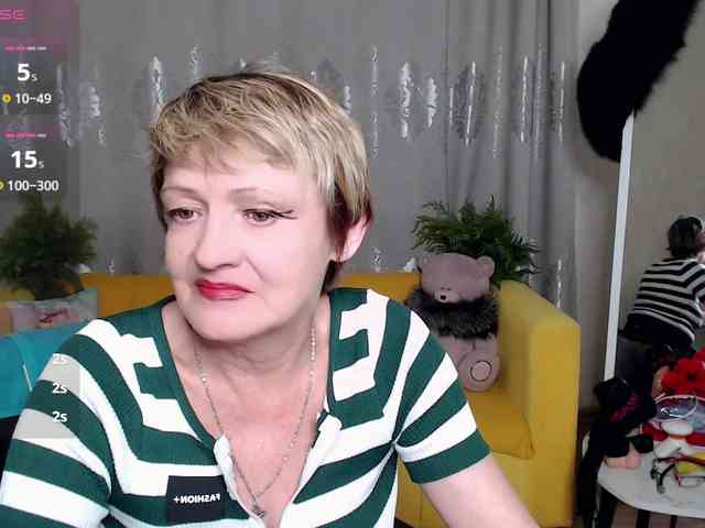 your-fox-69 Live Webcam on BongaCams