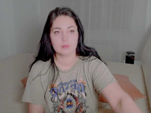 LackyCharm's BongaCams show and profile